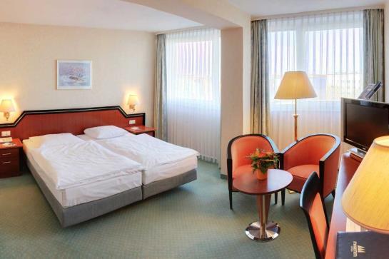 Maritim Hotel Halle 12