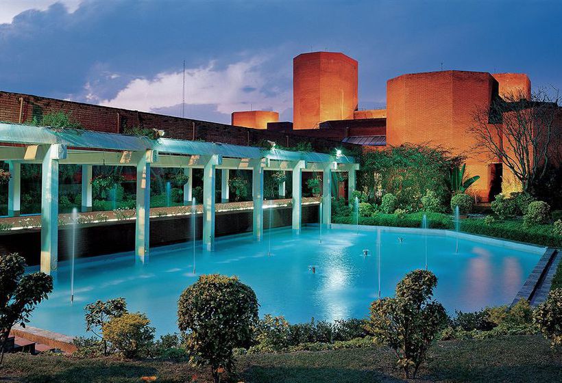 Hotel ITC Mughal Agra 5