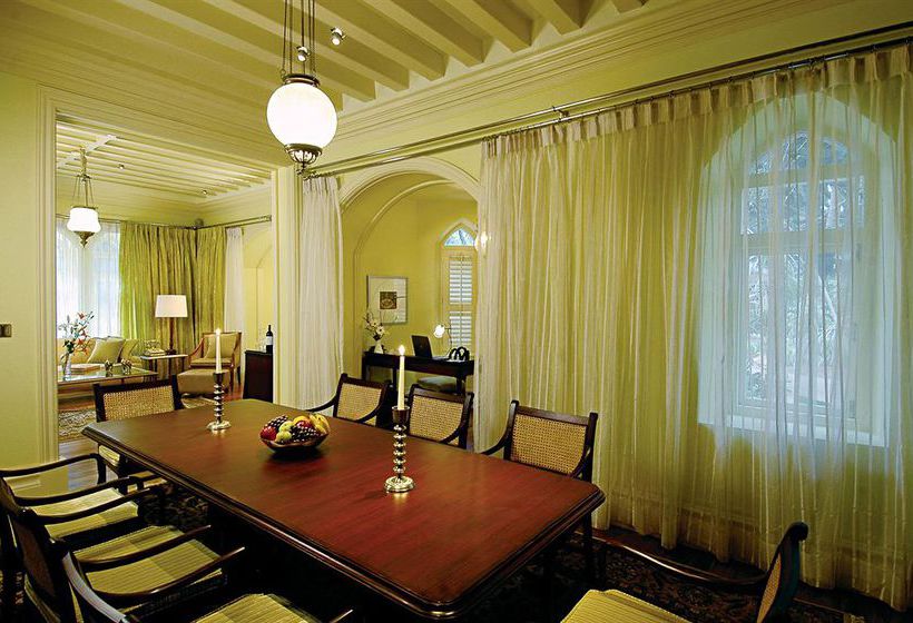 Hotel The Taj West End 1