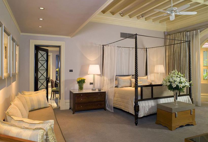 Hotel The Taj West End 17