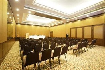 Hotel Express Residency Vadodara 1