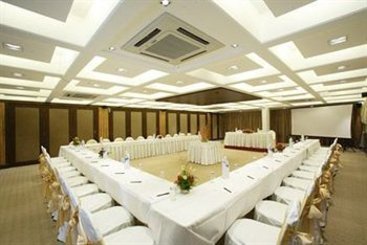 Hotel Express Residency Vadodara 16