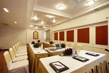 Hotel Express Residency Vadodara 6