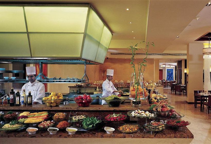 Hotel The Leela Kempinski Mumbai 1