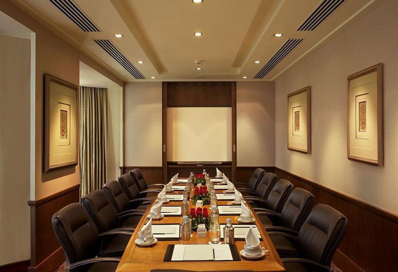 Hotel The Leela Kempinski Mumbai 11