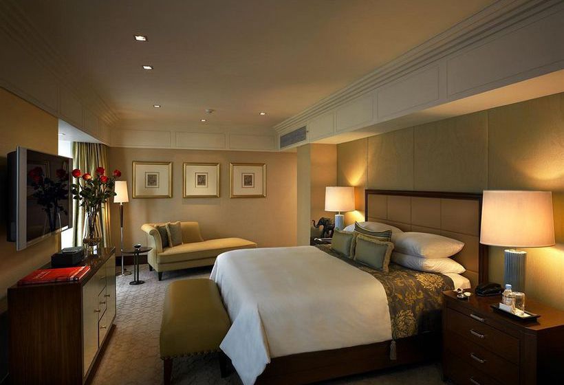 Hotel The Leela Kempinski Mumbai 9