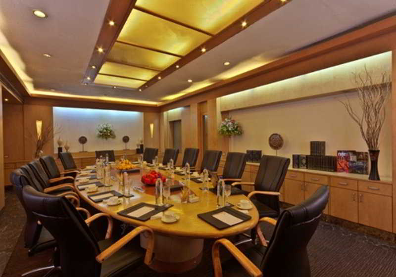 Hotel Hindusthan International 4