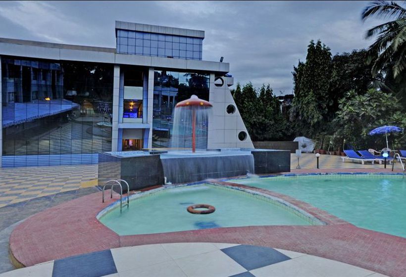 Silver Sands Beach Resort 14