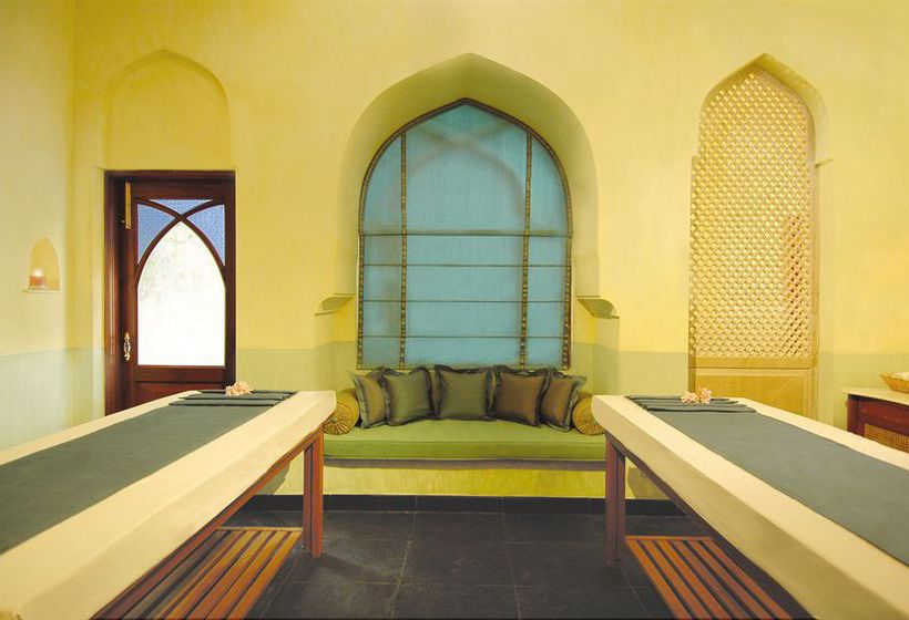 Hotel Usha Kiran Palace 11