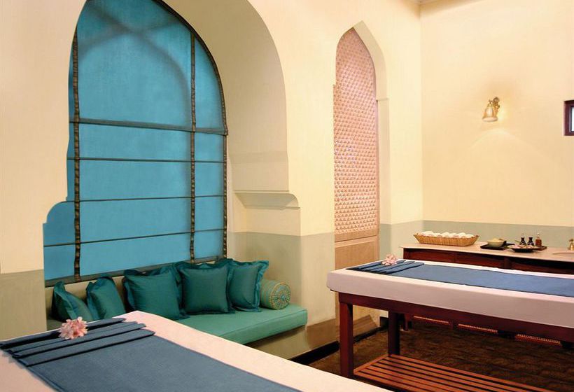 Hotel Usha Kiran Palace 17