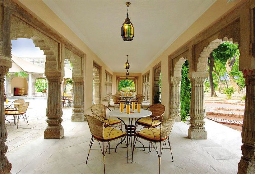 Hotel Usha Kiran Palace 8