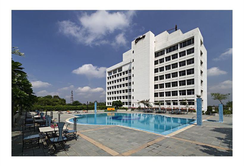 Hotel Clarks Avadh 13