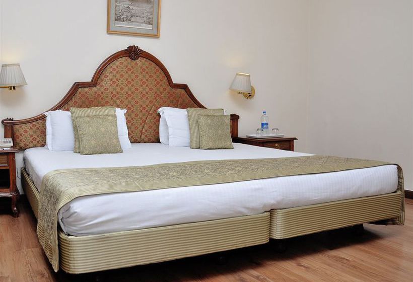 Hotel Clarks Avadh 2