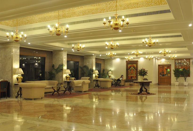 Hotel Clarks Avadh 3