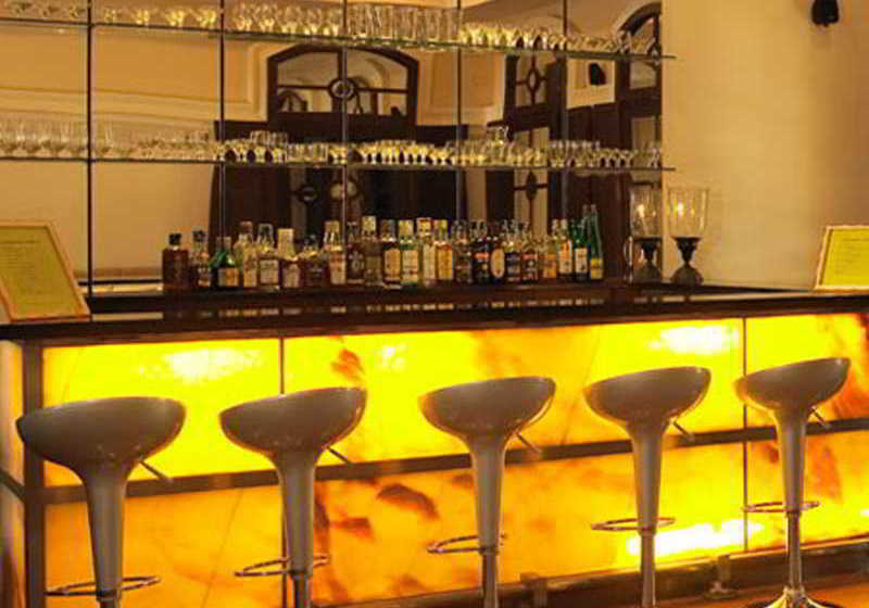 Hotel Royal Orchid Metropole 7