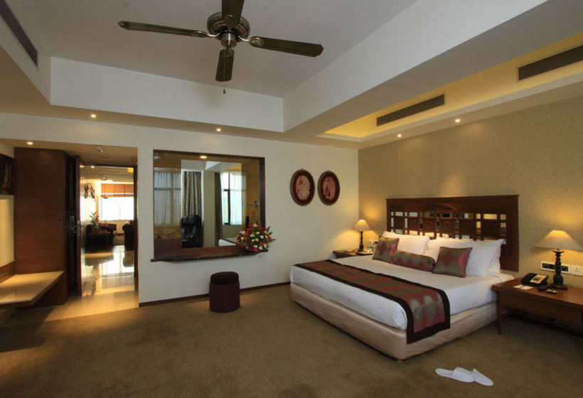 Hotel Maurya Patna 7