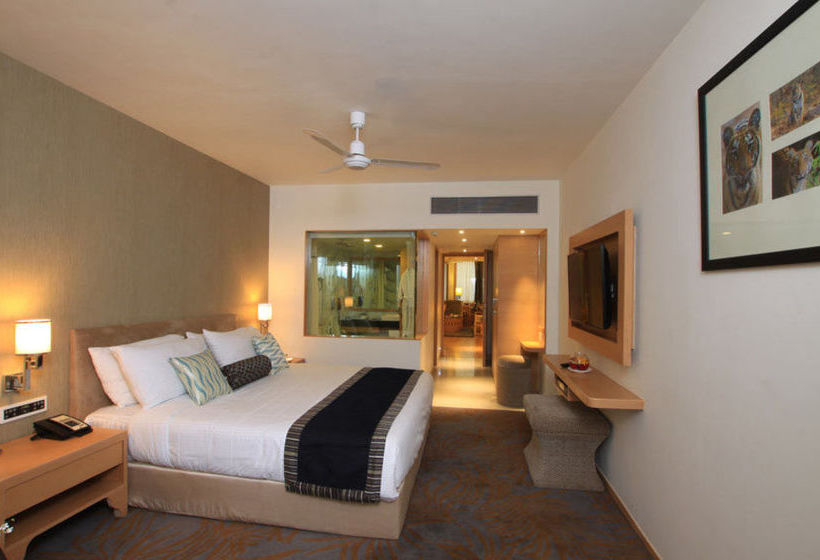 Hotel Maurya Patna 8