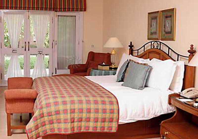 Hotel LaLiT Grand Palace 10