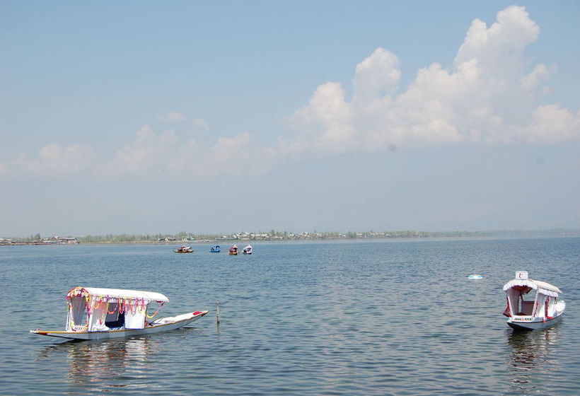 Hotel LaLiT Grand Palace 5