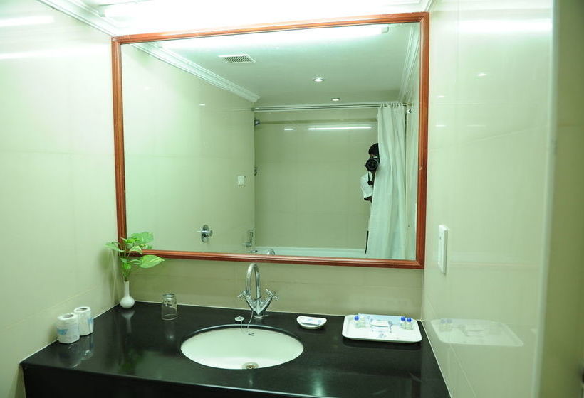 Hotel Breeze Residency 15