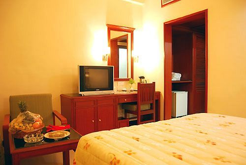 Hotel Breeze Residency 6