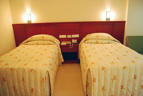 Hotel Breeze Residency 7