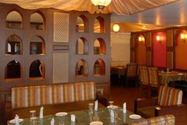 Hotel Arif Castles 16