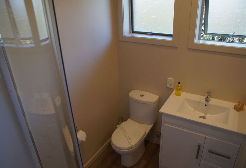 Taylor's Lodge Motel 10