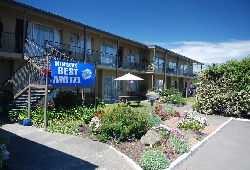 Taylor's Lodge Motel 17