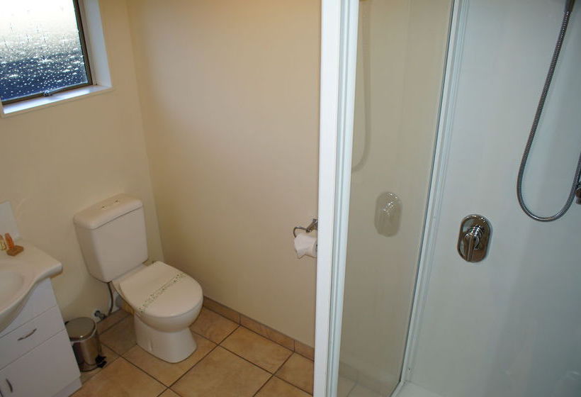 Taylor's Lodge Motel 9