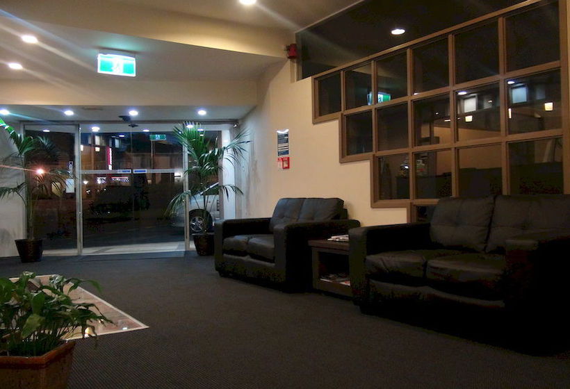 Hotel Travellers International Motor Inn 14