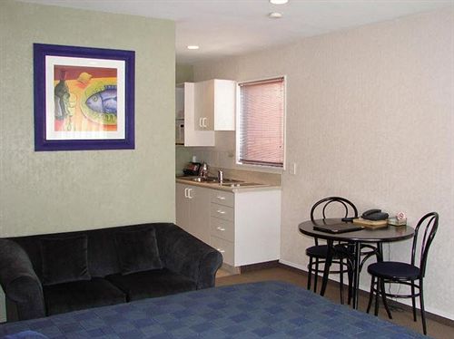 Aorangi Lodge Motel 7