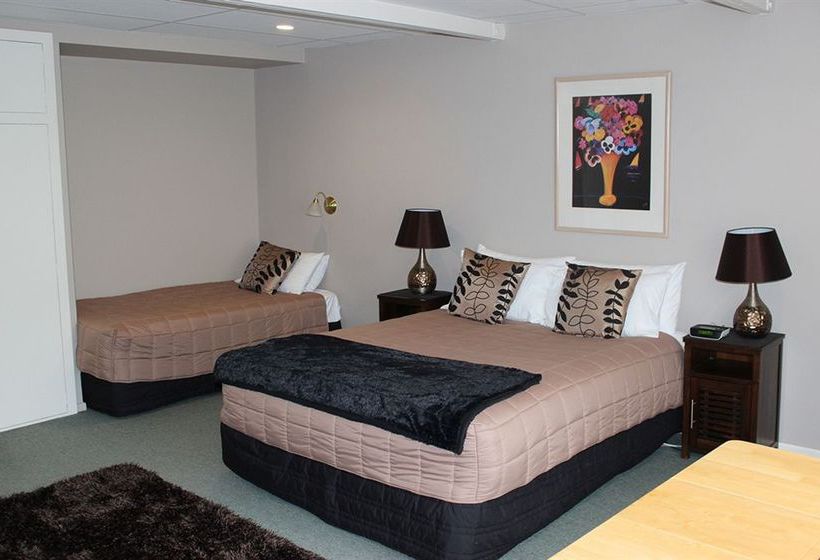 Best Western Diplomat Motel 10