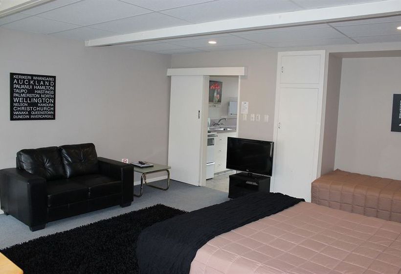 Best Western Diplomat Motel 13