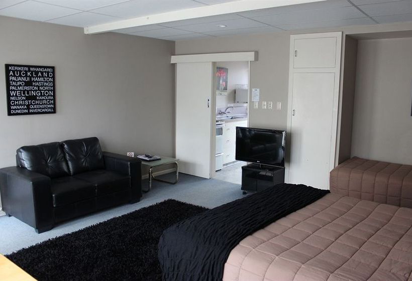 Best Western Diplomat Motel 17