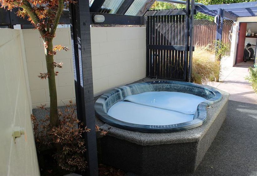 Best Western Diplomat Motel 2