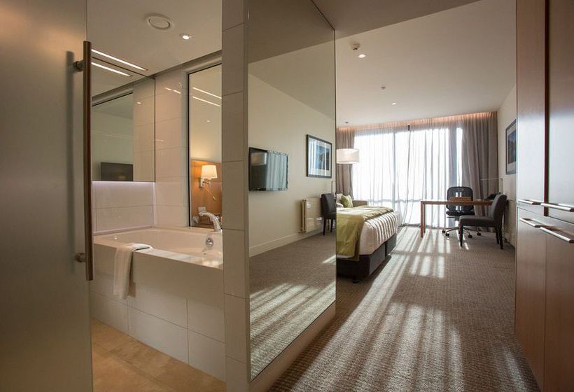 Copthorne Hotel Commodore Christchurch Airport 14