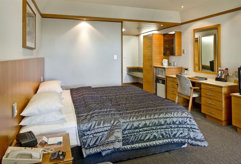 Copthorne Hotel Commodore Christchurch Airport 6