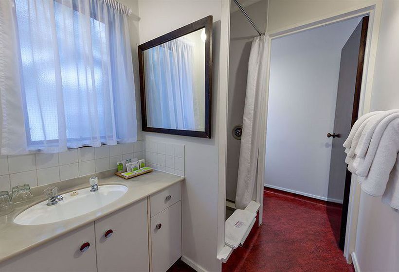 Heartland Hotel Cotswold 11