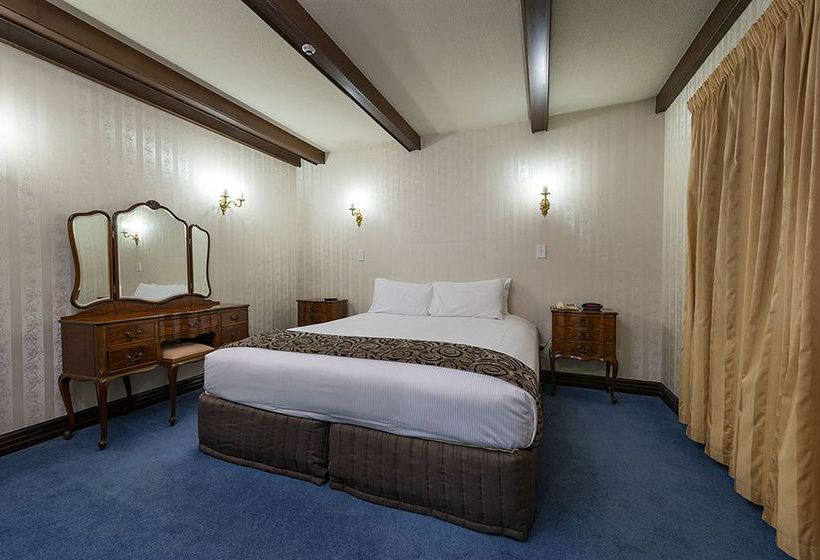 Heartland Hotel Cotswold 13