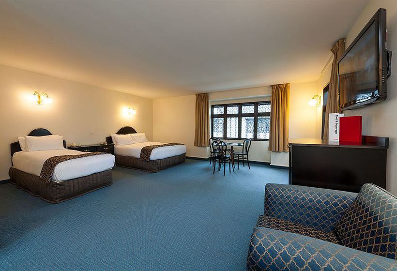 Heartland Hotel Cotswold 15