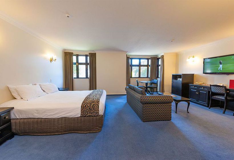 Heartland Hotel Cotswold 2