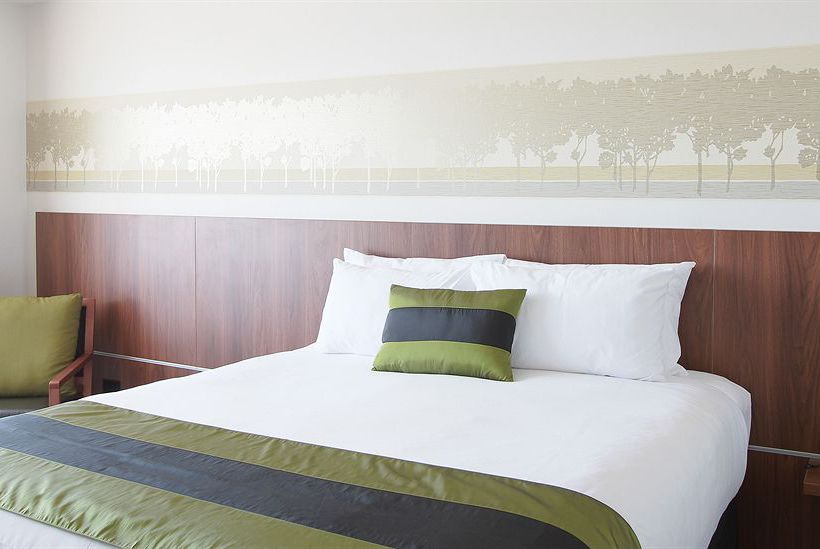 Hotel Latimer Motor Lodge 19