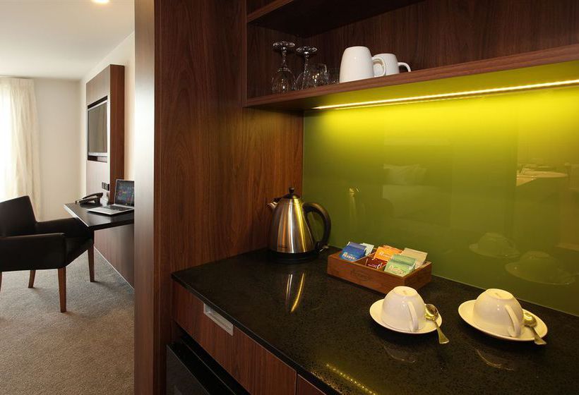 Hotel Latimer Motor Lodge 6