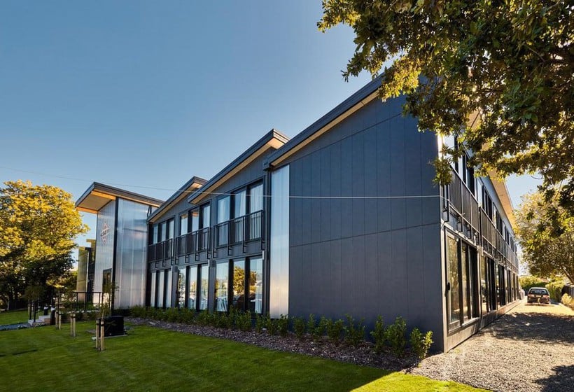 Hotel All Stars Inn on Bealey 10