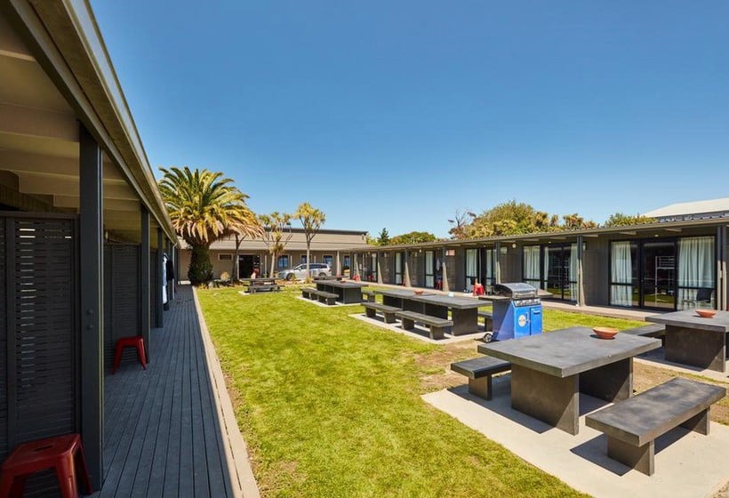 Hotel All Stars Inn on Bealey 11