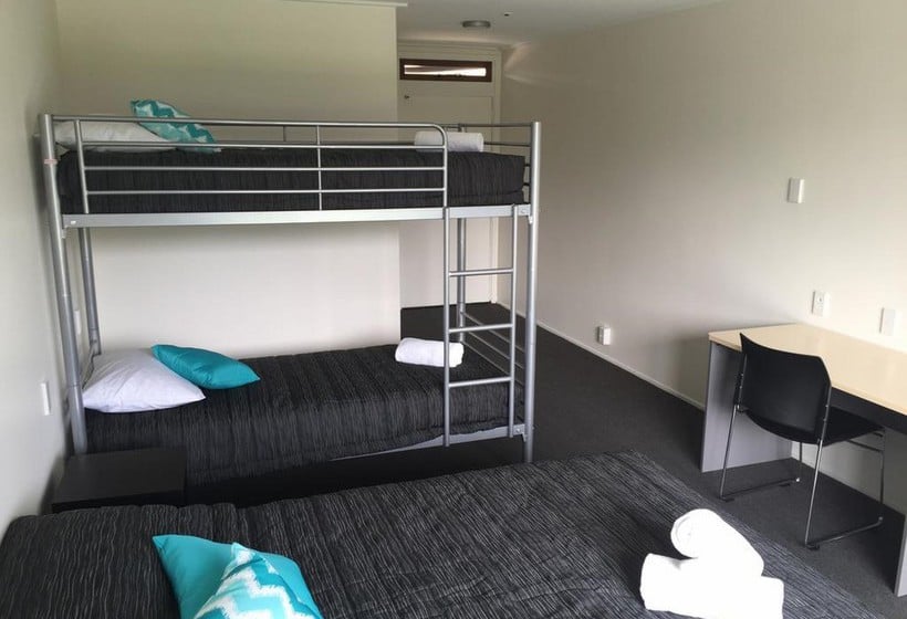 Hotel All Stars Inn on Bealey 14