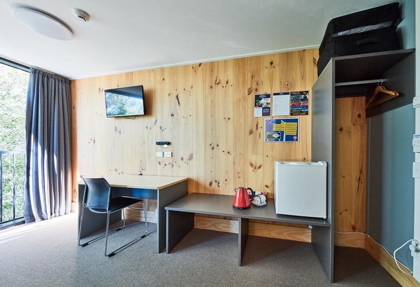 Hotel All Stars Inn on Bealey 15