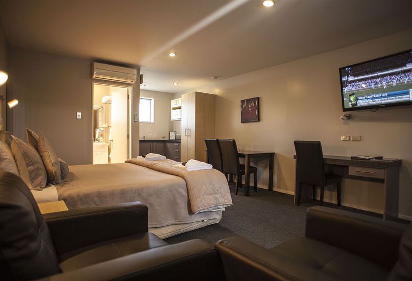 Hotel Arthur's Court Motor Lodge 1