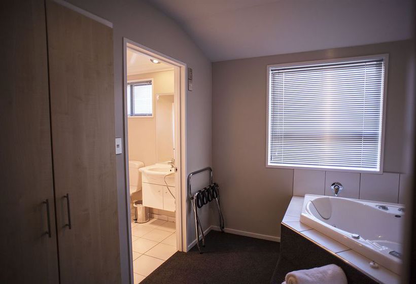 Hotel Arthur's Court Motor Lodge 12